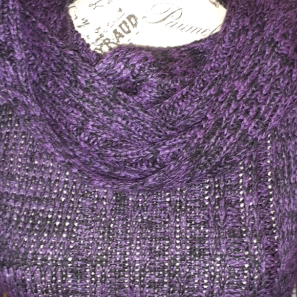 Sweater and Scarf Set - Picture 6 of 6